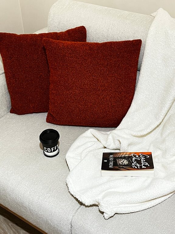 Tips for Creating a Cozy Reading Nook in Your Home